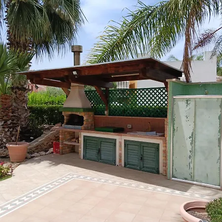 Al Villaggio 101 Pini Apartment