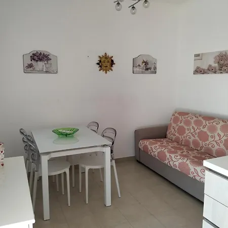 Al Villaggio 101 Pini Apartment *